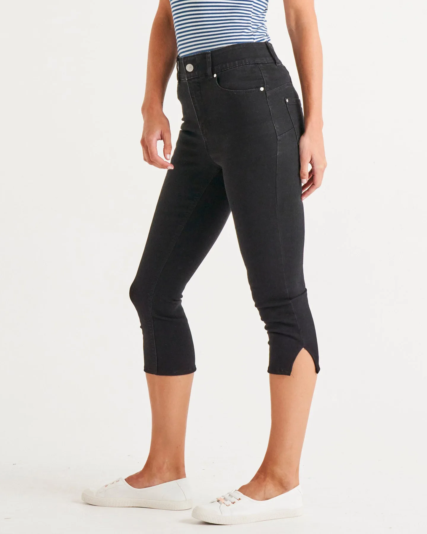 Camila Crop Jeans - Black