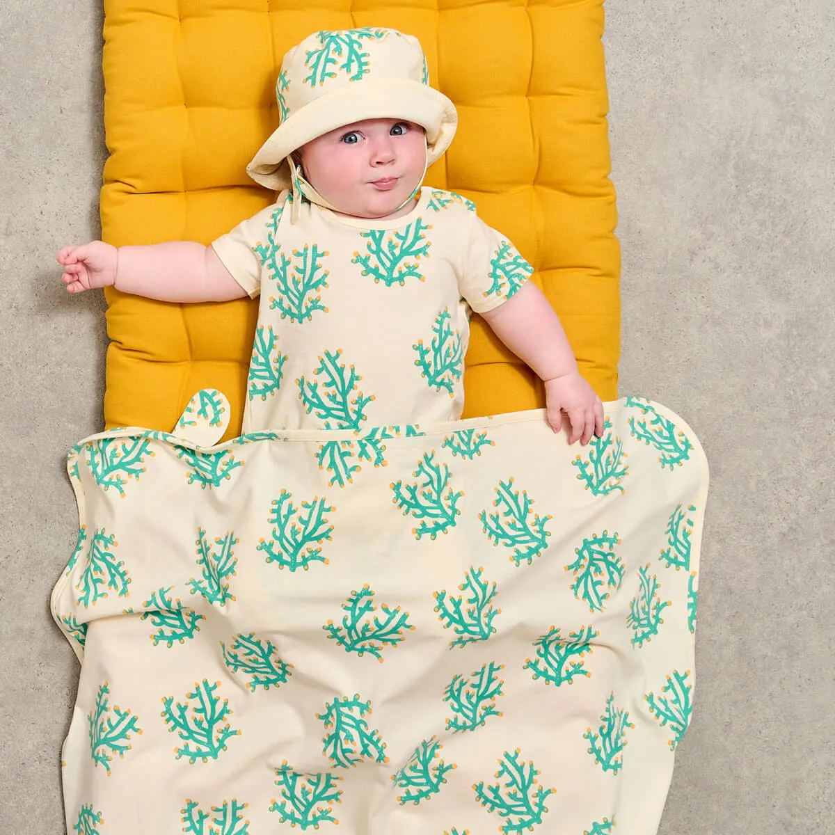 Cockle & Chill Set - Coral Shortie & Sunhat Set