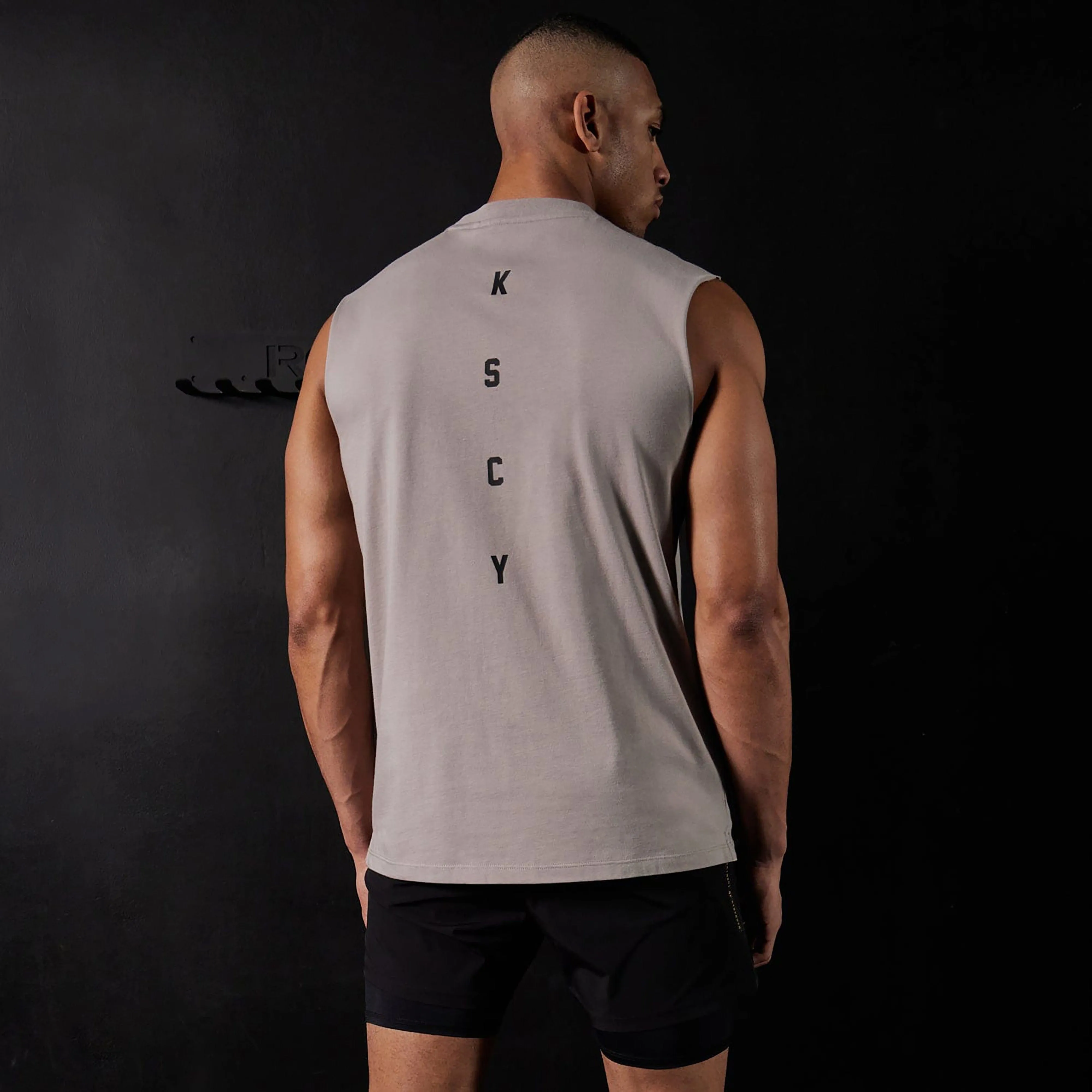 Compound Muscle Tee Split Hem Gull