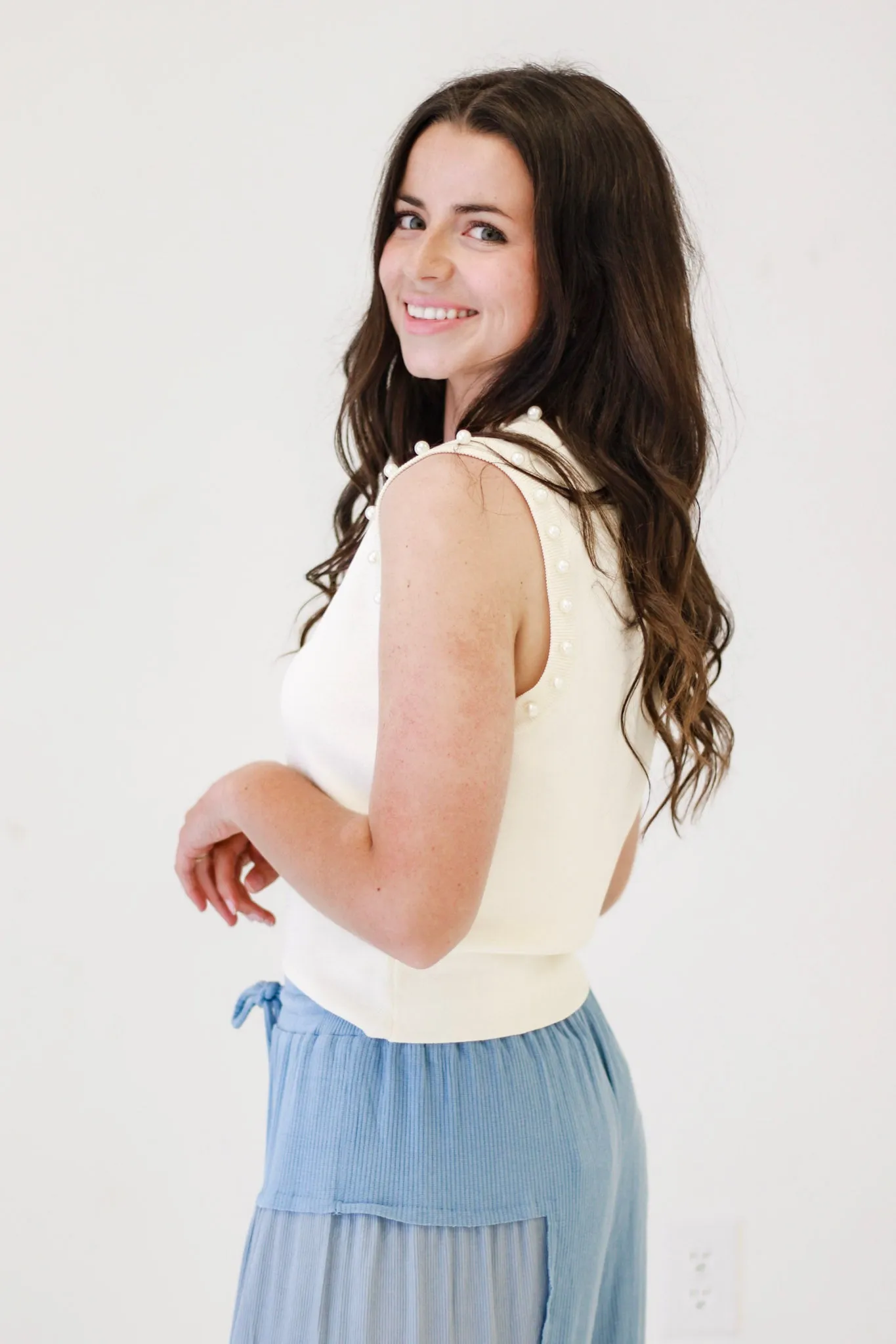 Cute Pearl Detail Sleeveless Top in Cream