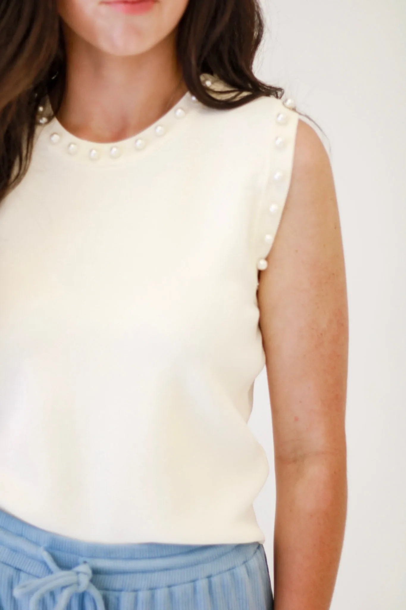 Cute Pearl Detail Sleeveless Top in Cream