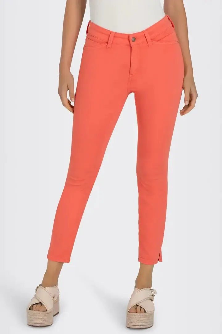 Dream Slim Pants in Coral