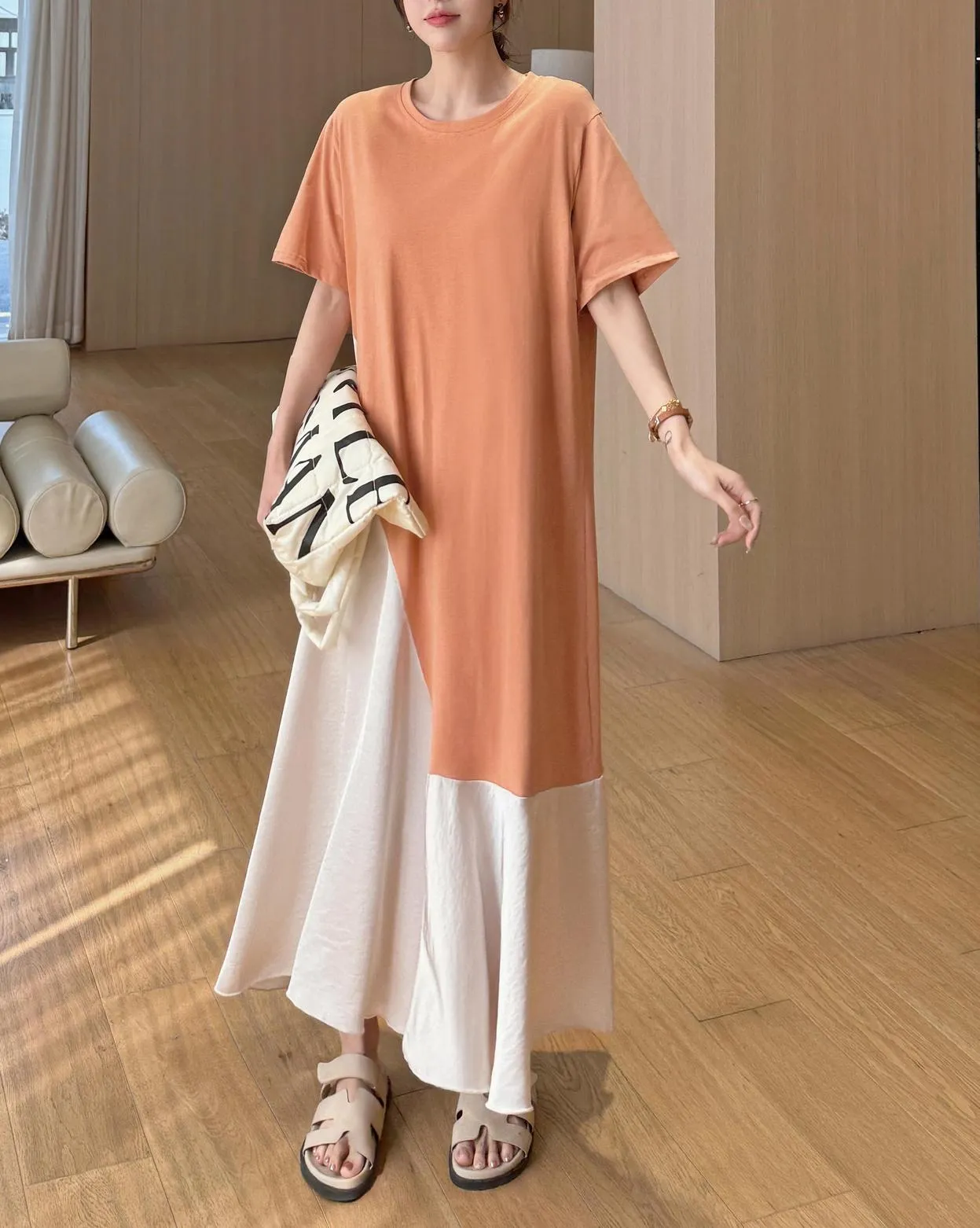Elegant Faux Two-Piece Look T-Shirt Dress Made of Luxurious Silk