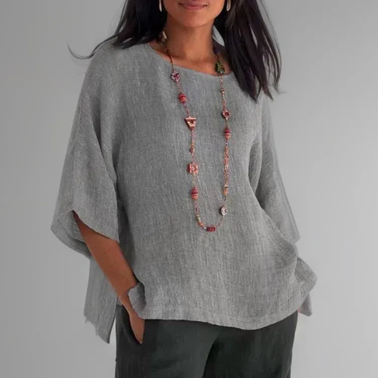 Eva® | T-shirt with 3/4 sleeves and a crew neck