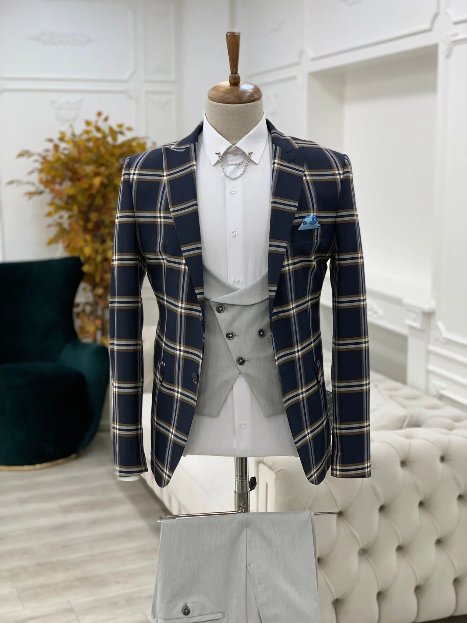 Florian Navy Blue Slim Fit Peak Lapel Plaid Suit