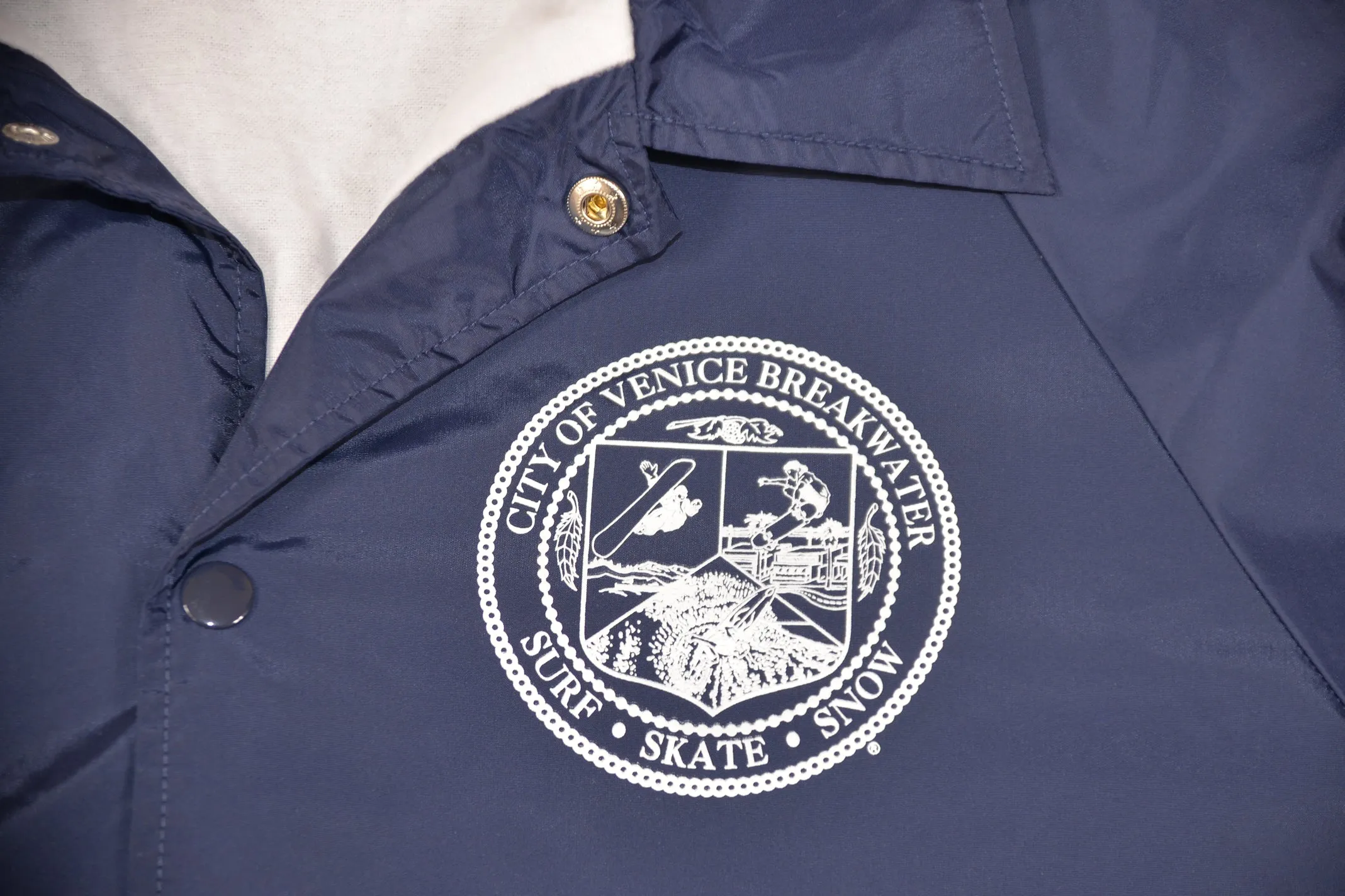HECHO EN VENICE WINDBREAKER