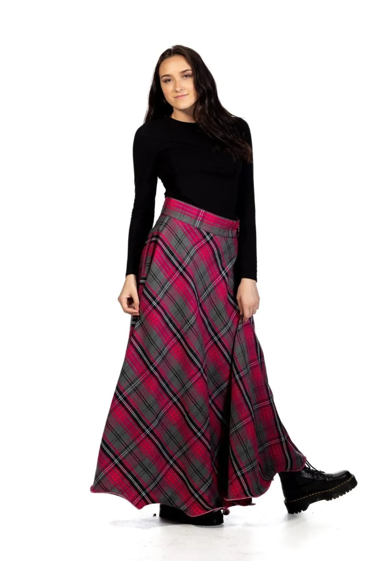 Highland Long Plaid Skirt - Button Zipped