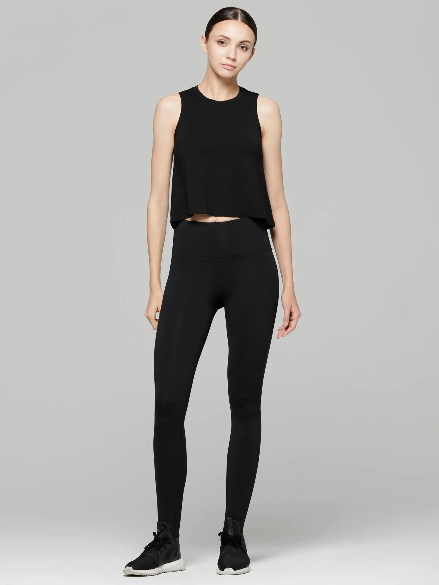 LOOSE CROPPED MUSCLE TANK, BLACK
