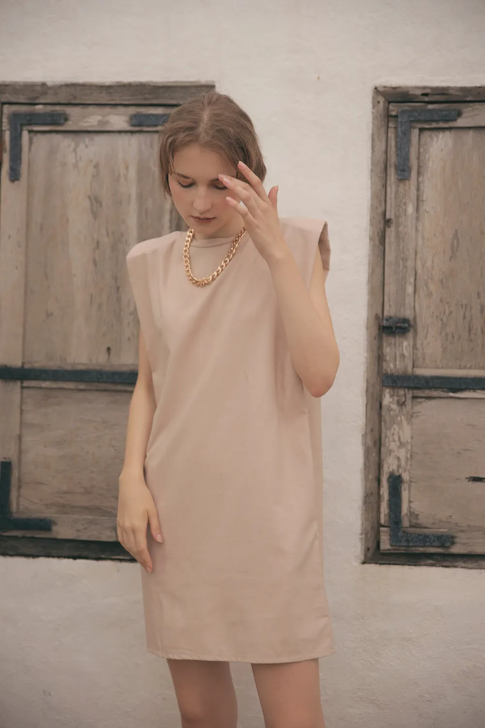 LUCIEN Padded Sleeve Tshirt Dress with Pockets (Nude)