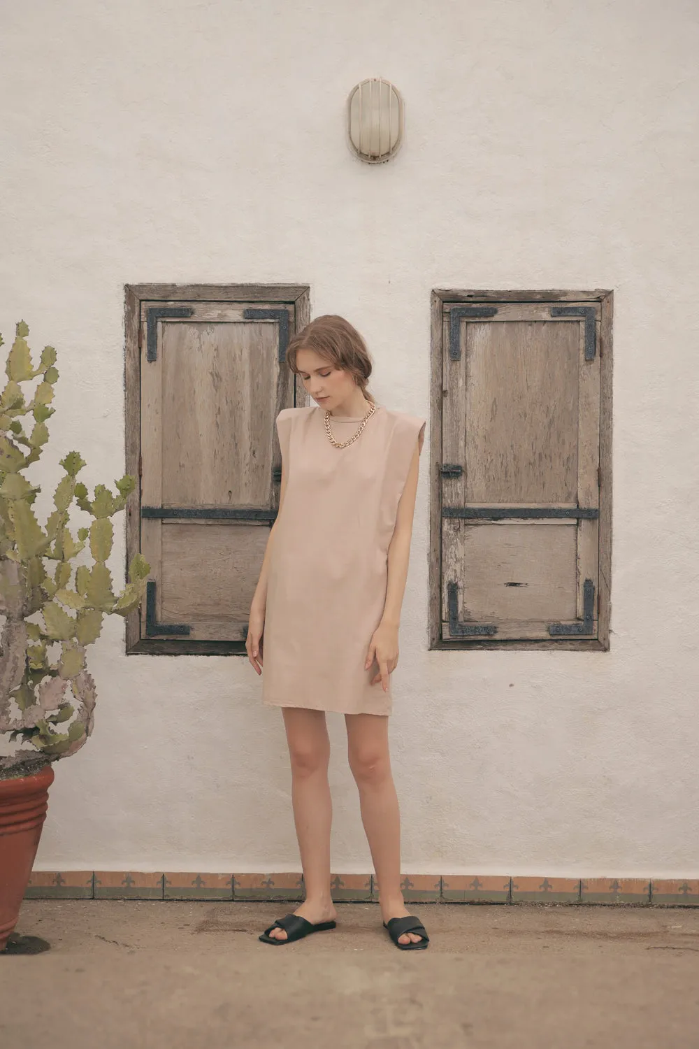 LUCIEN Padded Sleeve Tshirt Dress with Pockets (Nude)