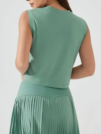 Millennia Round Neck Cropped Active Tank Size 4-12