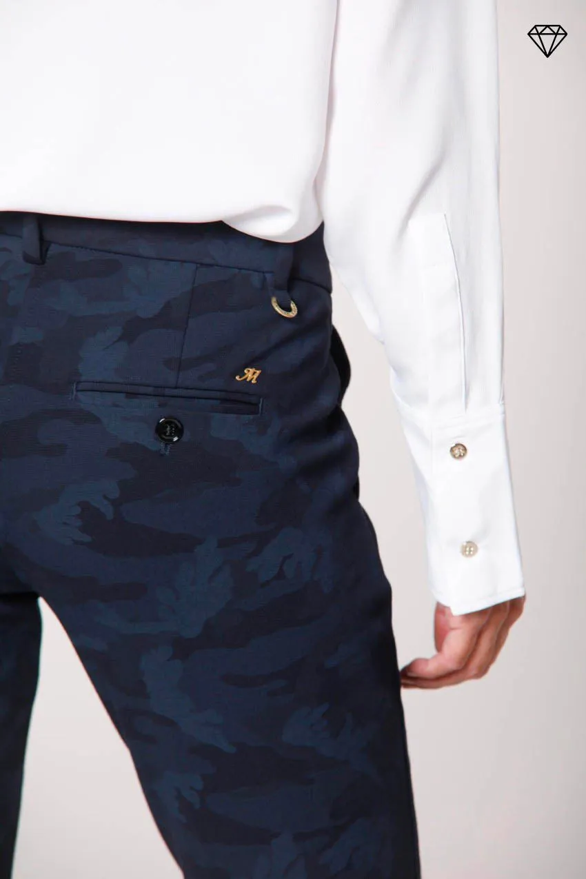 New York Slim woman camouflage patterned jersey chino pants ①