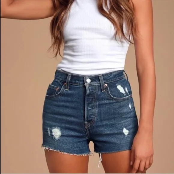 NWT Levi’s Ribcage Distressed Cut Off Denim Shorts Size 24