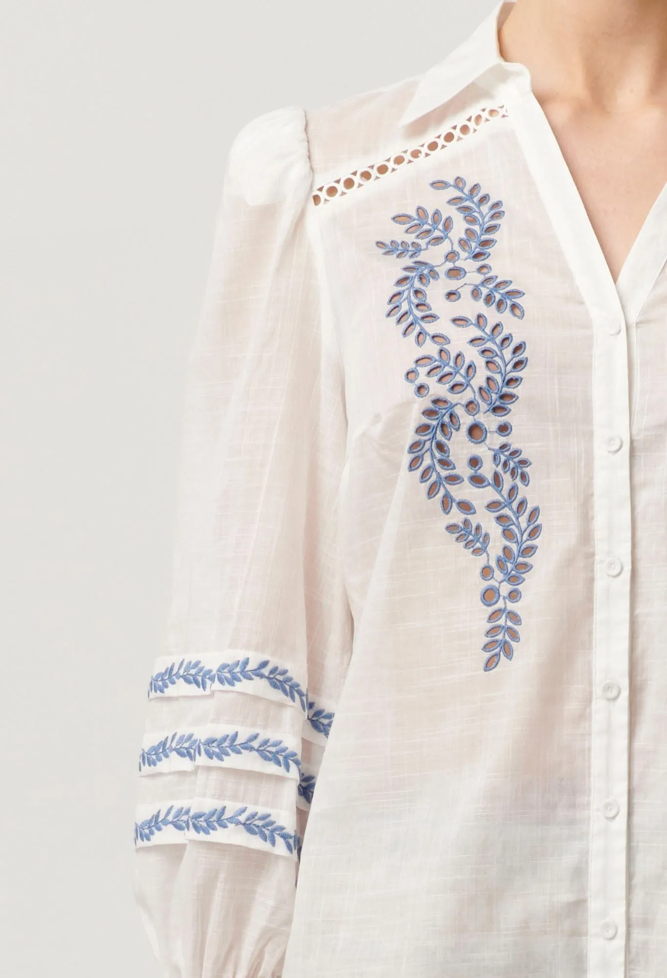 Once Was - Fleurine Embroidered Cotton Slub Shirt - Milk