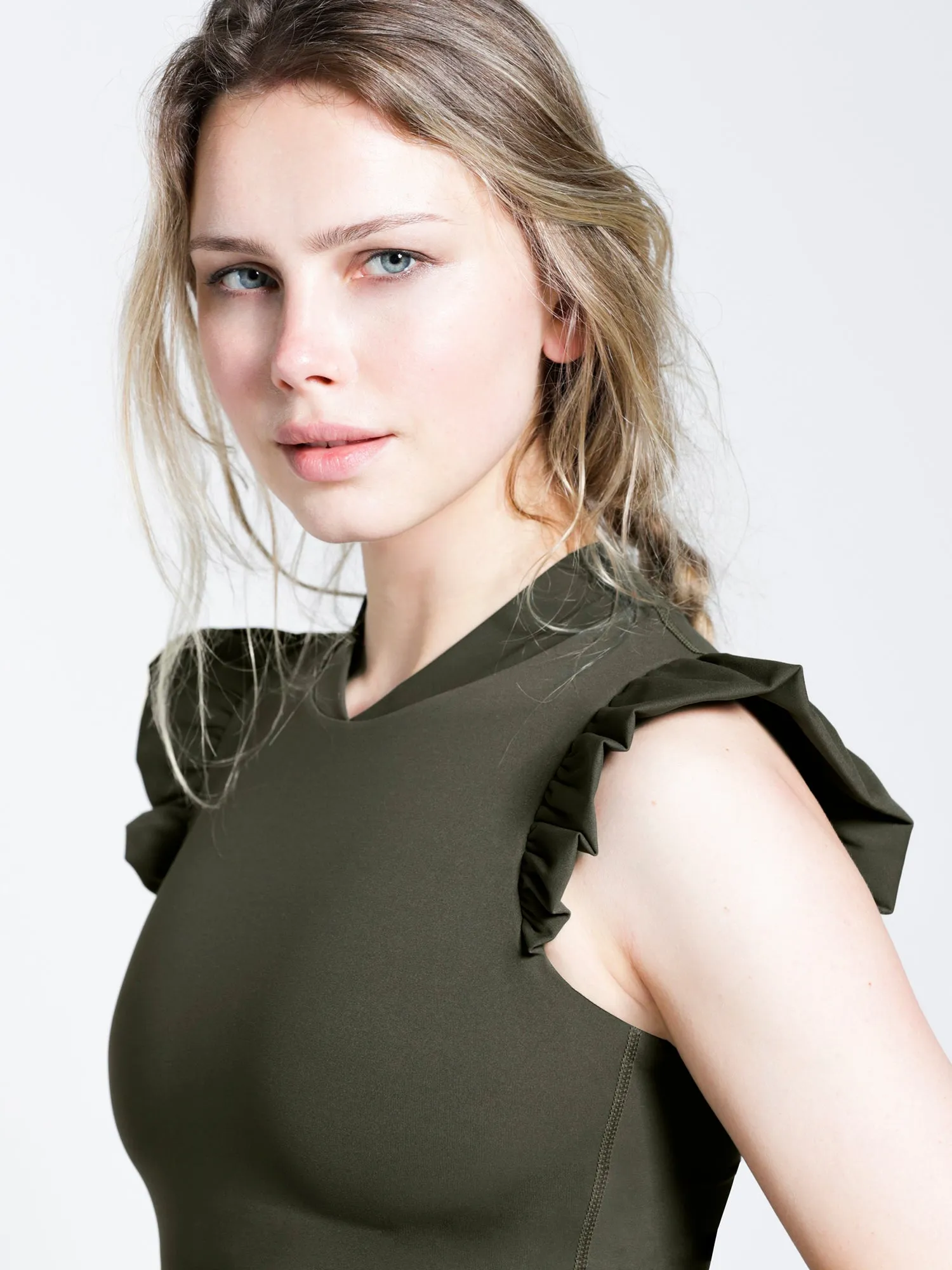 RUFFLED PURE TANK, DARK GREEN