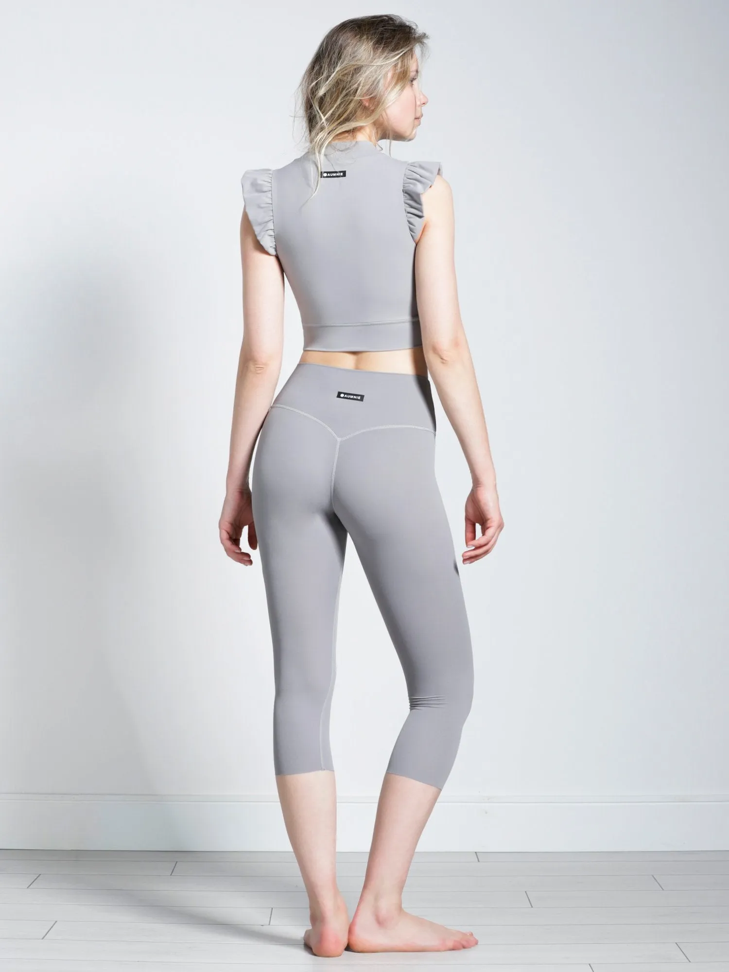 RUFFLED PURE TANK, LUNAR GREY