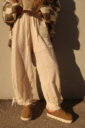 Sweetie Eylet Jogger