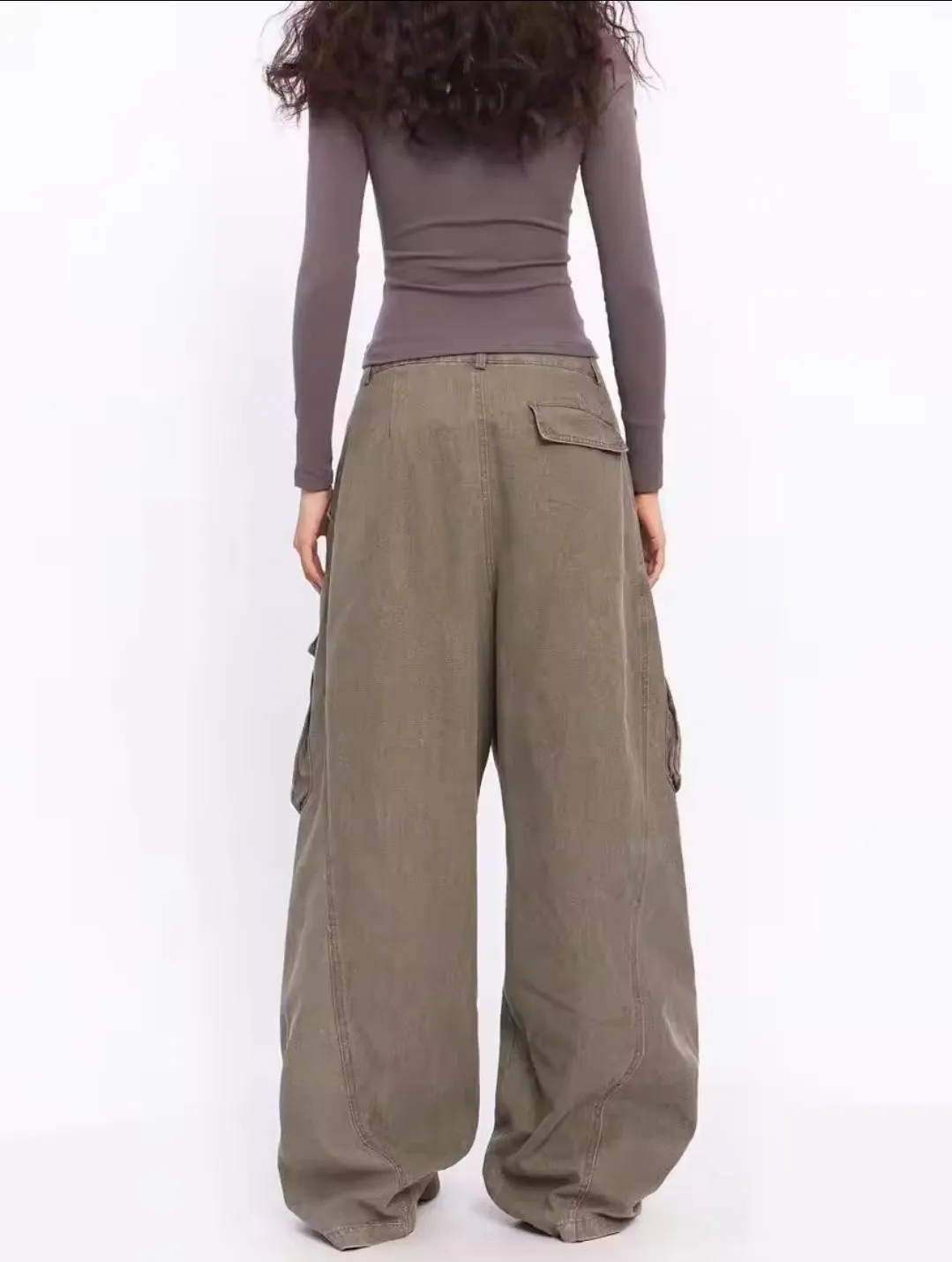 Wanderer Fit Khakis