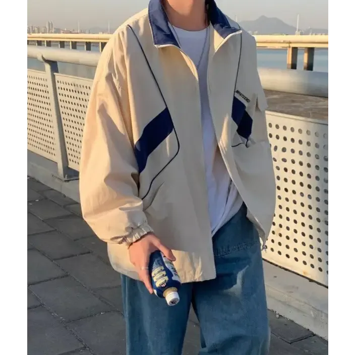 Y2K Zip Jacket for a Nostalgic and Trendy Look