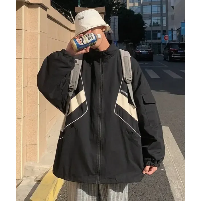 Y2K Zip Jacket for a Nostalgic and Trendy Look