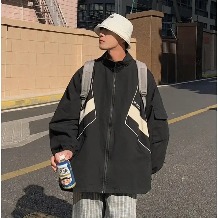 Y2K Zip Jacket for a Nostalgic and Trendy Look